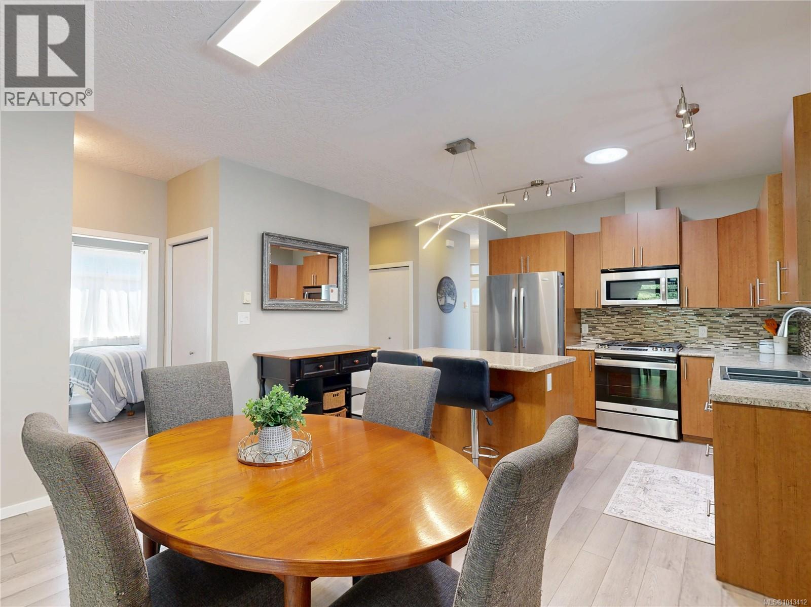 6354 Willowpark Way - 11