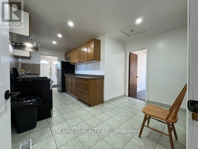 220 JOHN TABOR TRAIL - Image 12