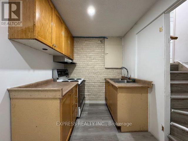 220 JOHN TABOR TRAIL - Image 32