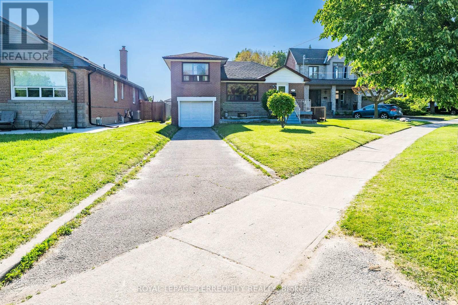 4 HARRIS PARK DRIVE - 2