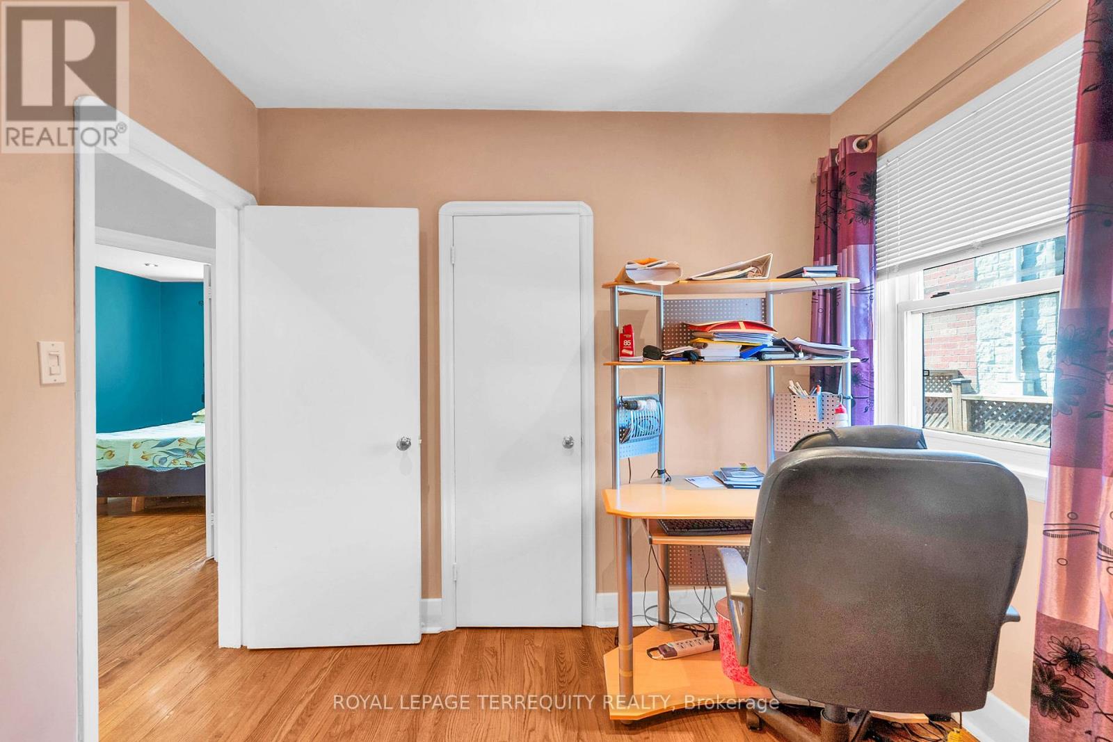 4 HARRIS PARK DRIVE - 20