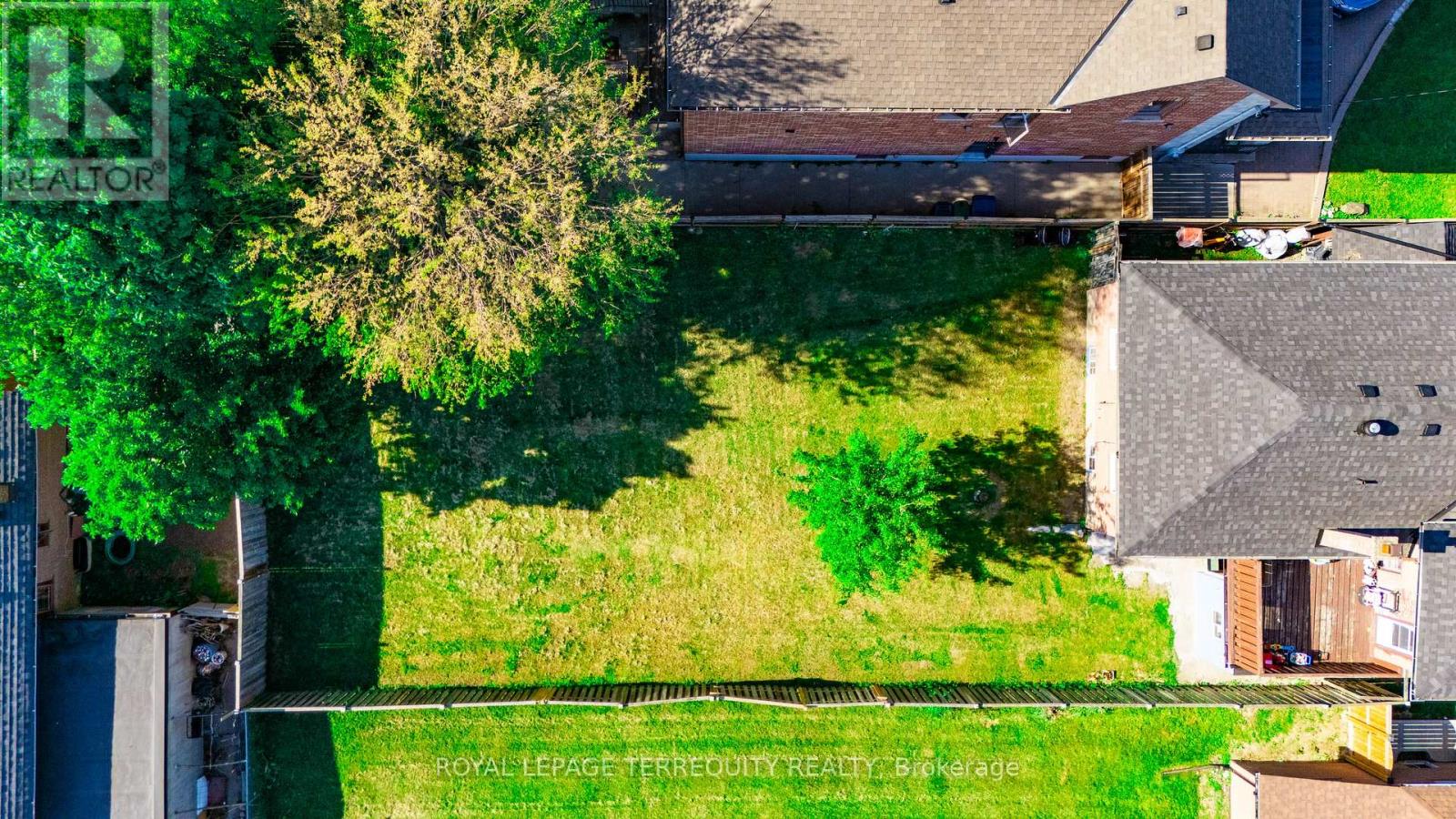 4 HARRIS PARK DRIVE - 42