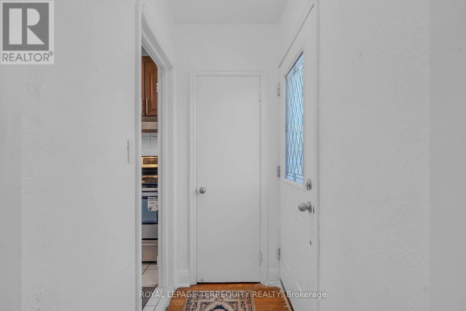 4 HARRIS PARK DRIVE - 5