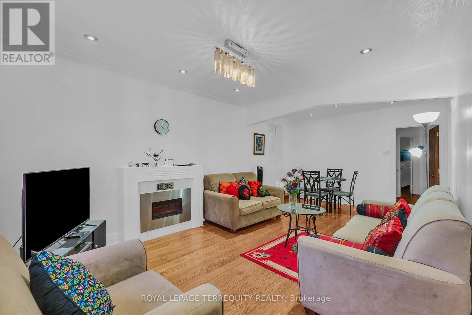 4 HARRIS PARK DRIVE - 7