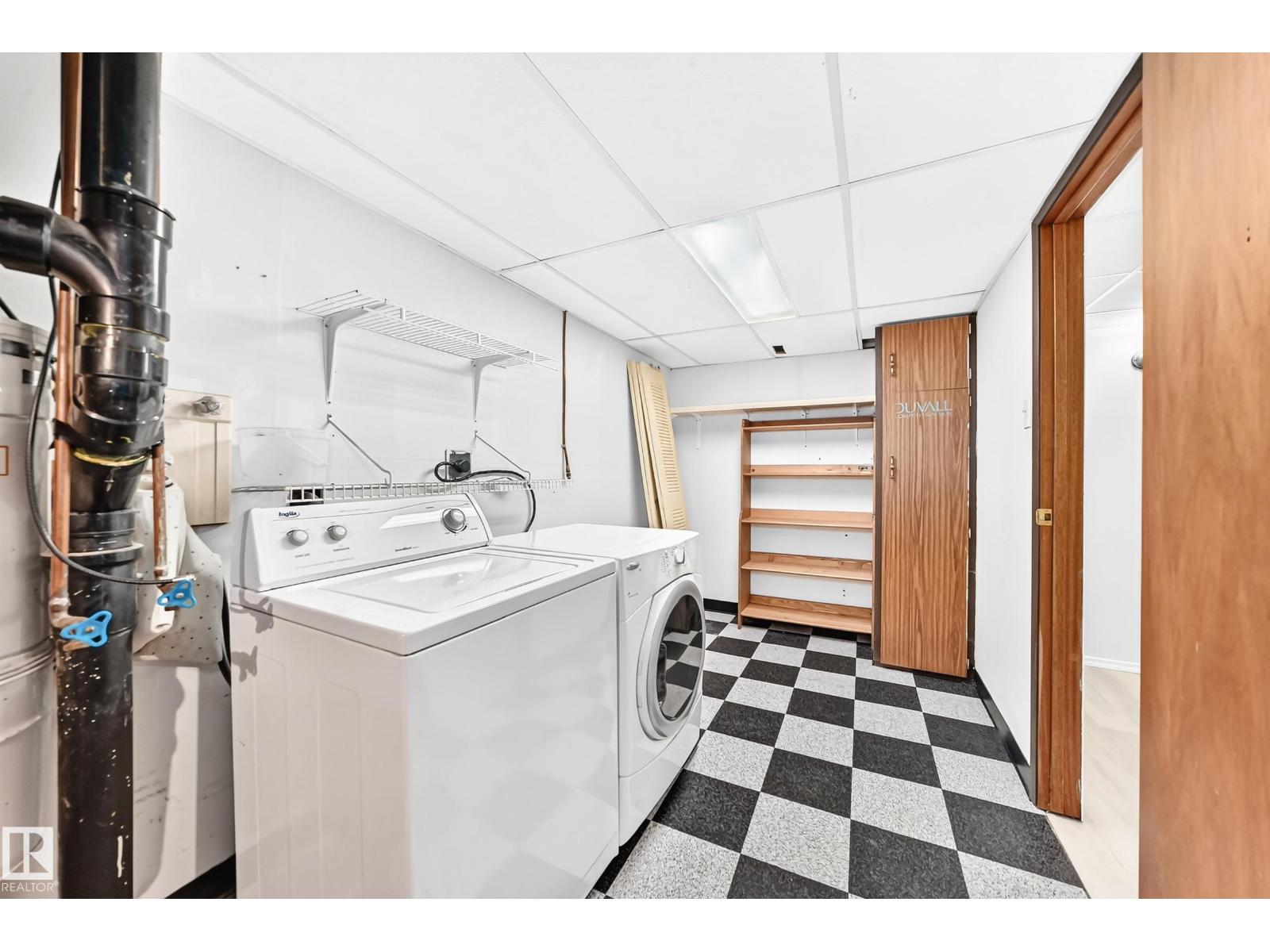 22 WOODVALE VG NW - 22
