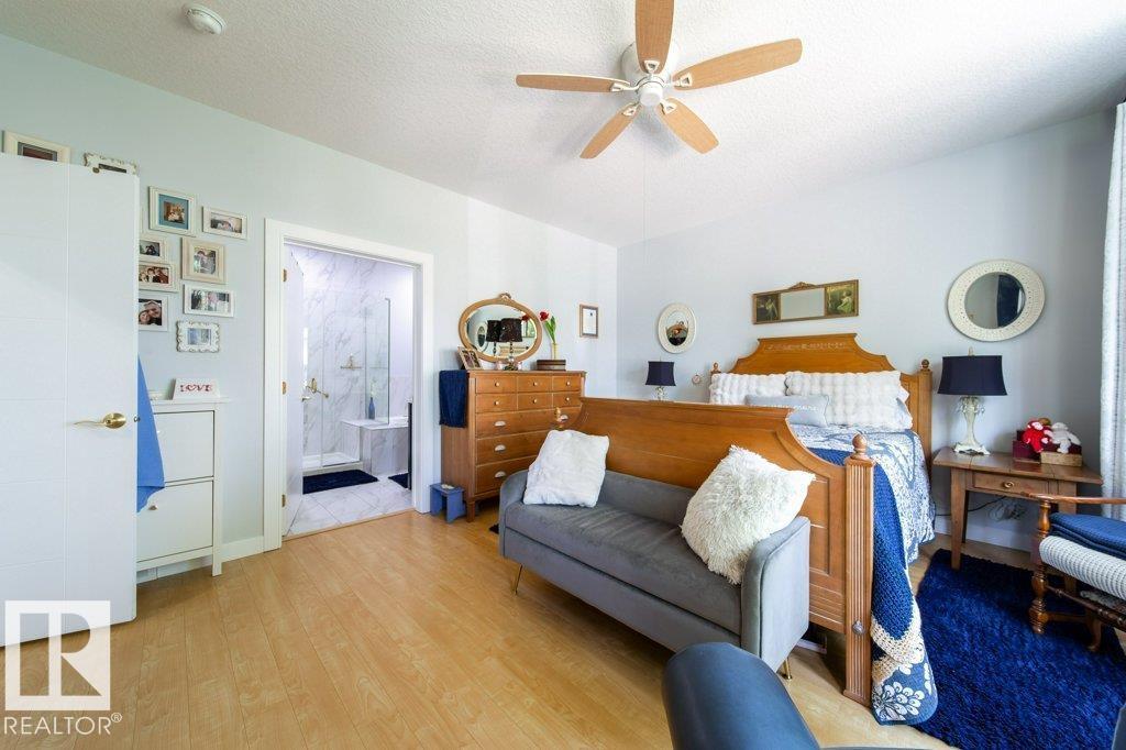 8731 85 AV NW - 13