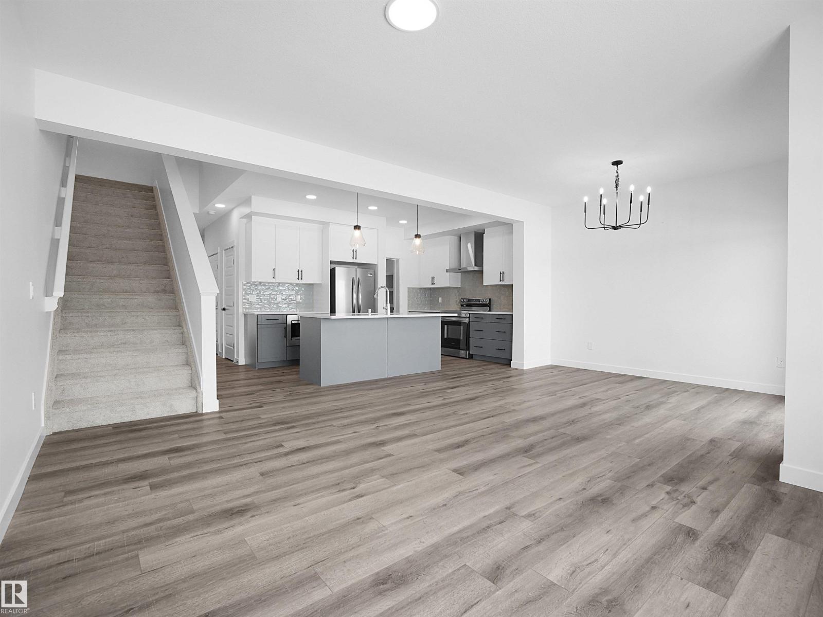 19066 20A AV NW - 25