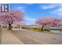 9113 Briar Road, Burnaby, BC V3N4W8 Photo 38