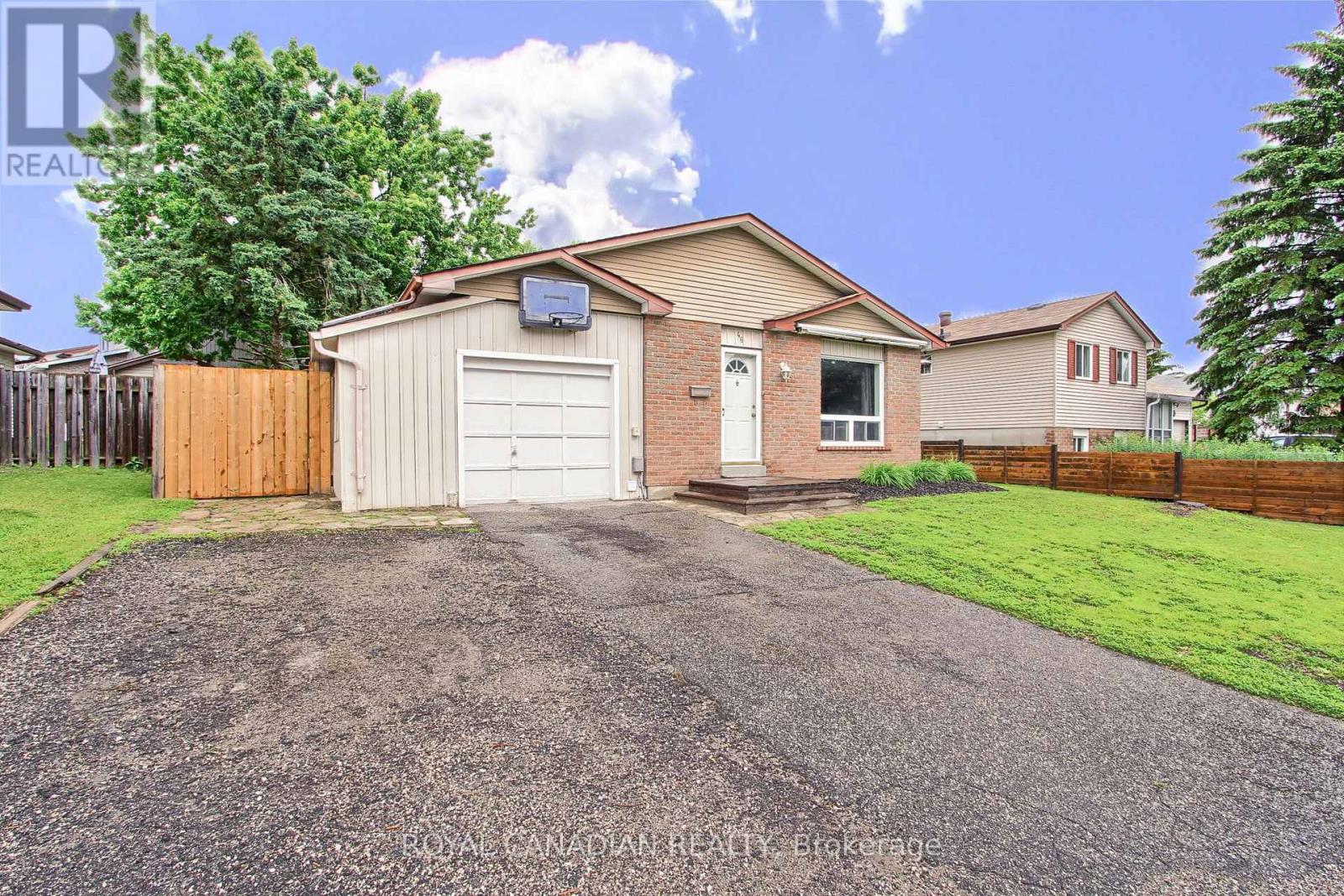 46 AUSTEN LANE - 3