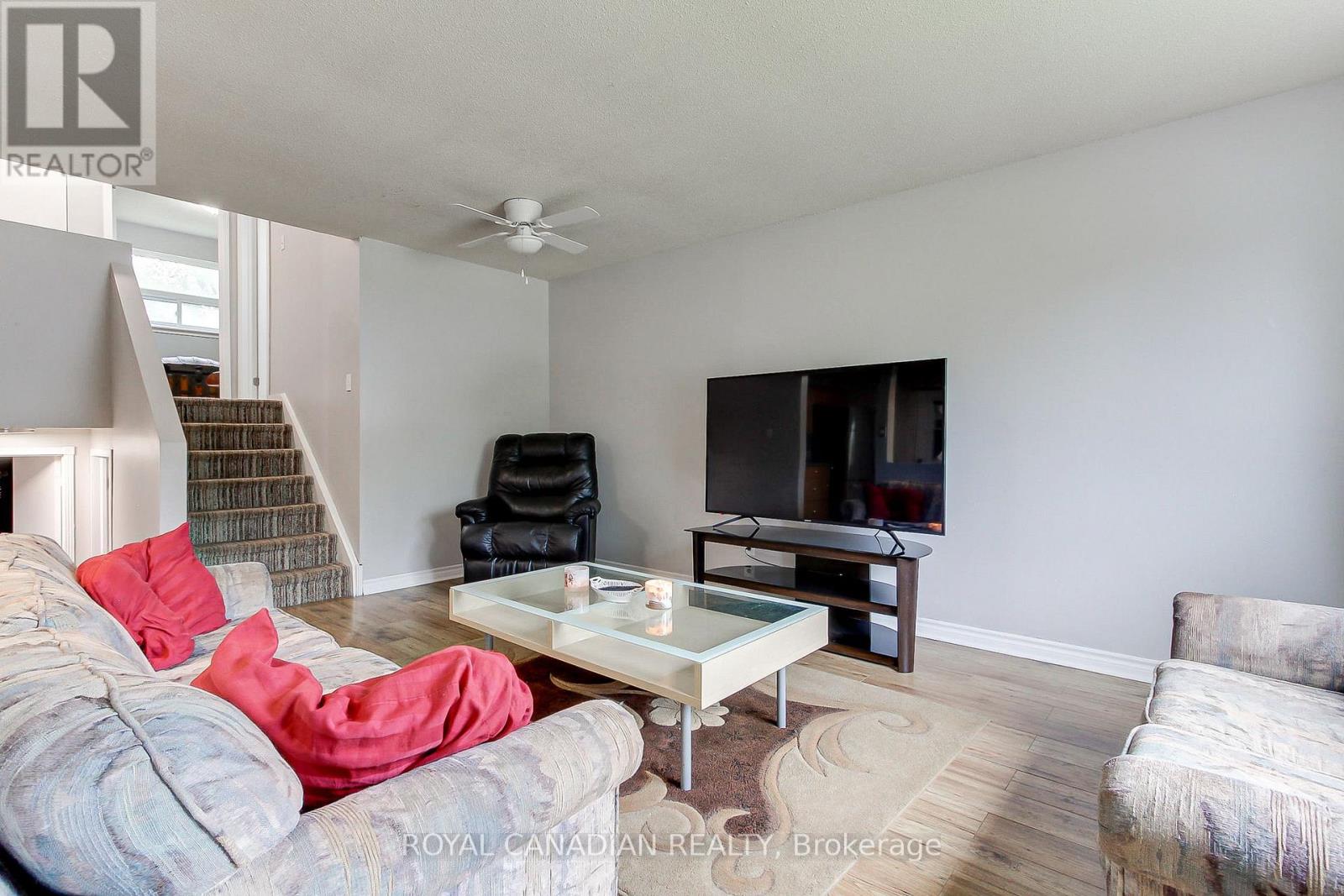 46 AUSTEN LANE - 8