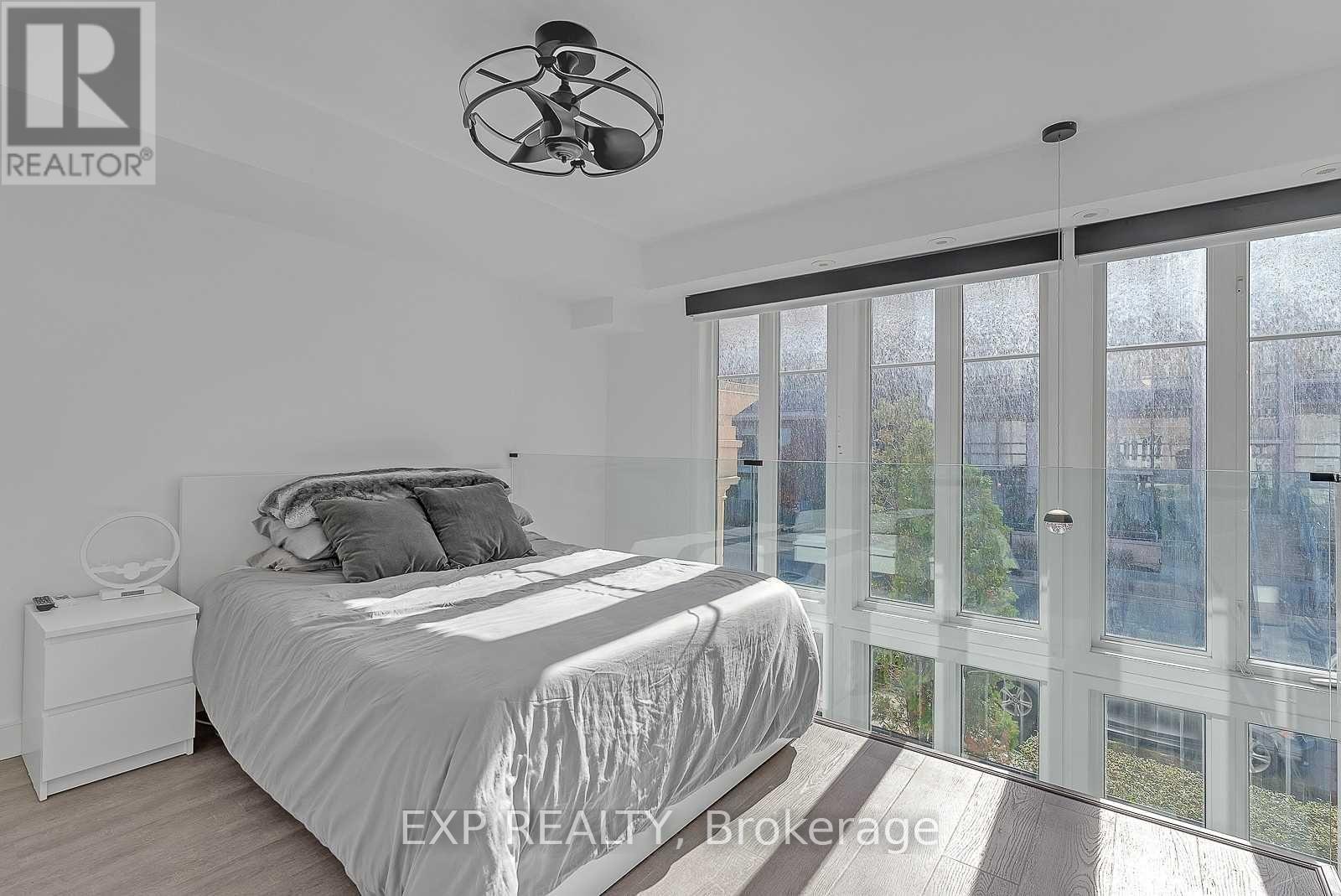 #1111 50 EAST LIBERTY STREET - 18