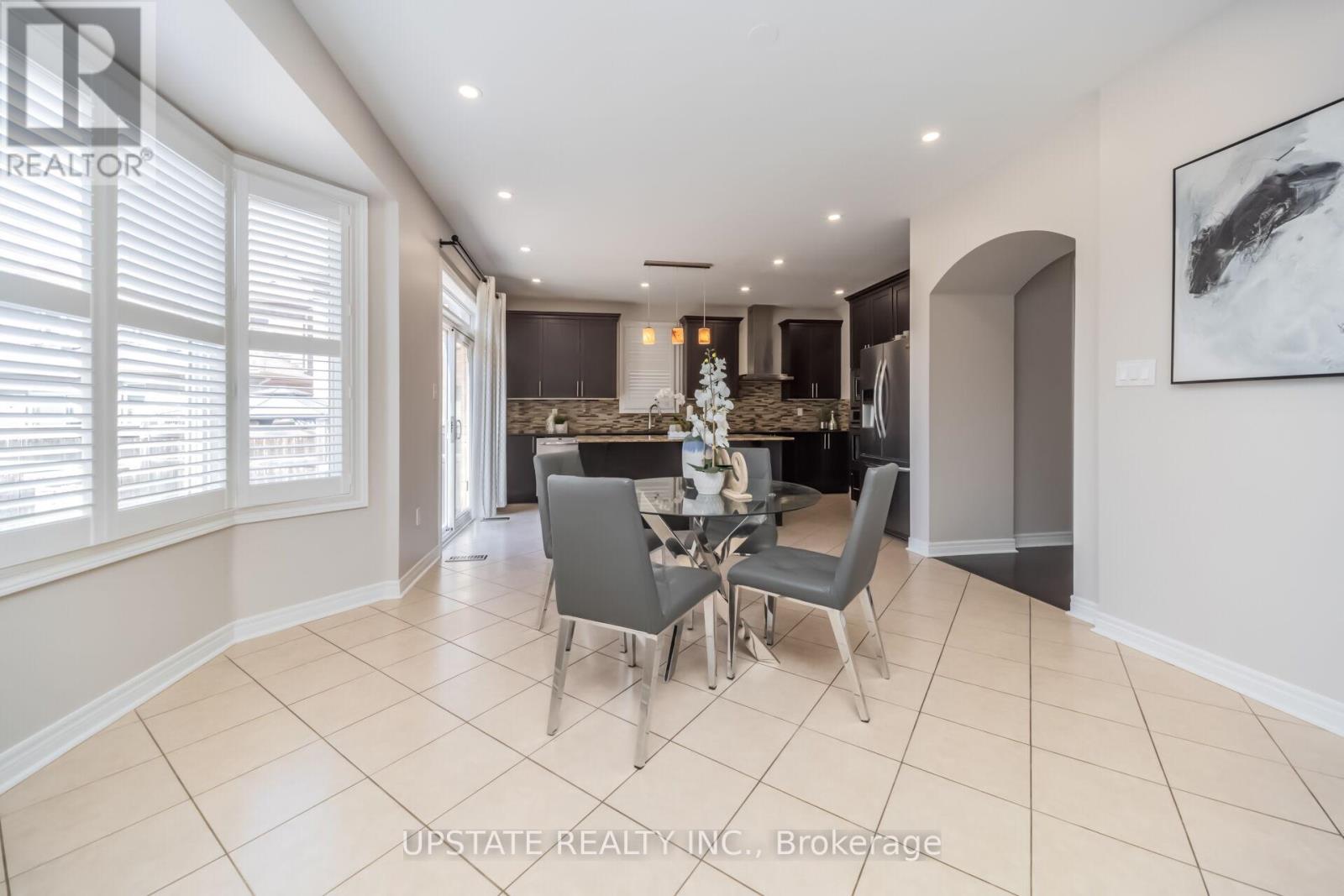 150 LLOYD SANDERSON DRIVE - 11