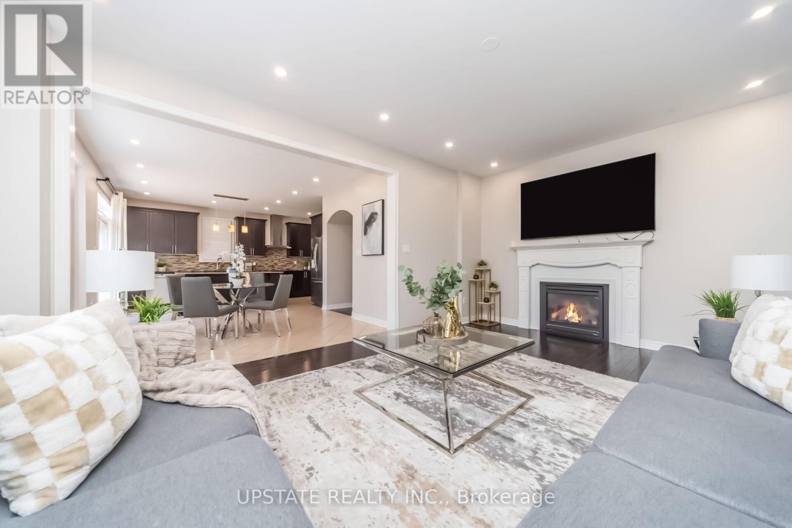 150 LLOYD SANDERSON DRIVE - 20