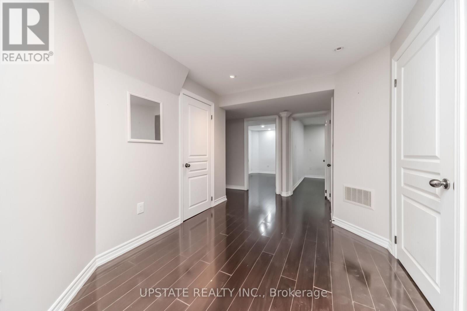 150 LLOYD SANDERSON DRIVE - 39