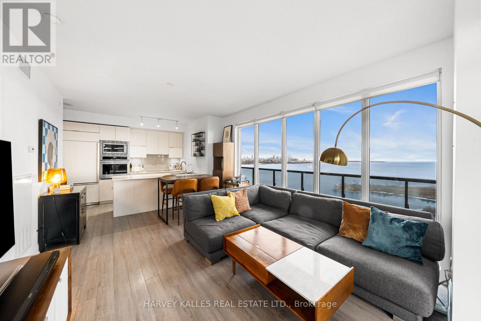 #2703 56 ANNIE CRAIG DRIVE - 1