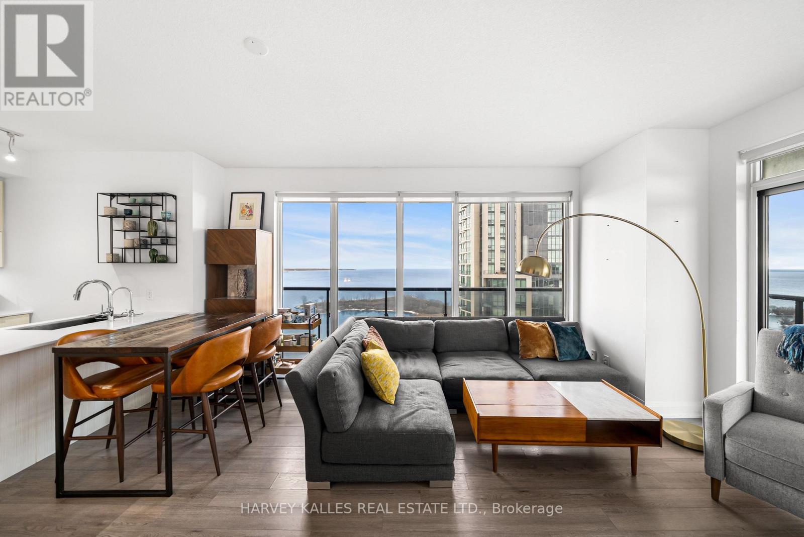 #2703 56 ANNIE CRAIG DRIVE - 10