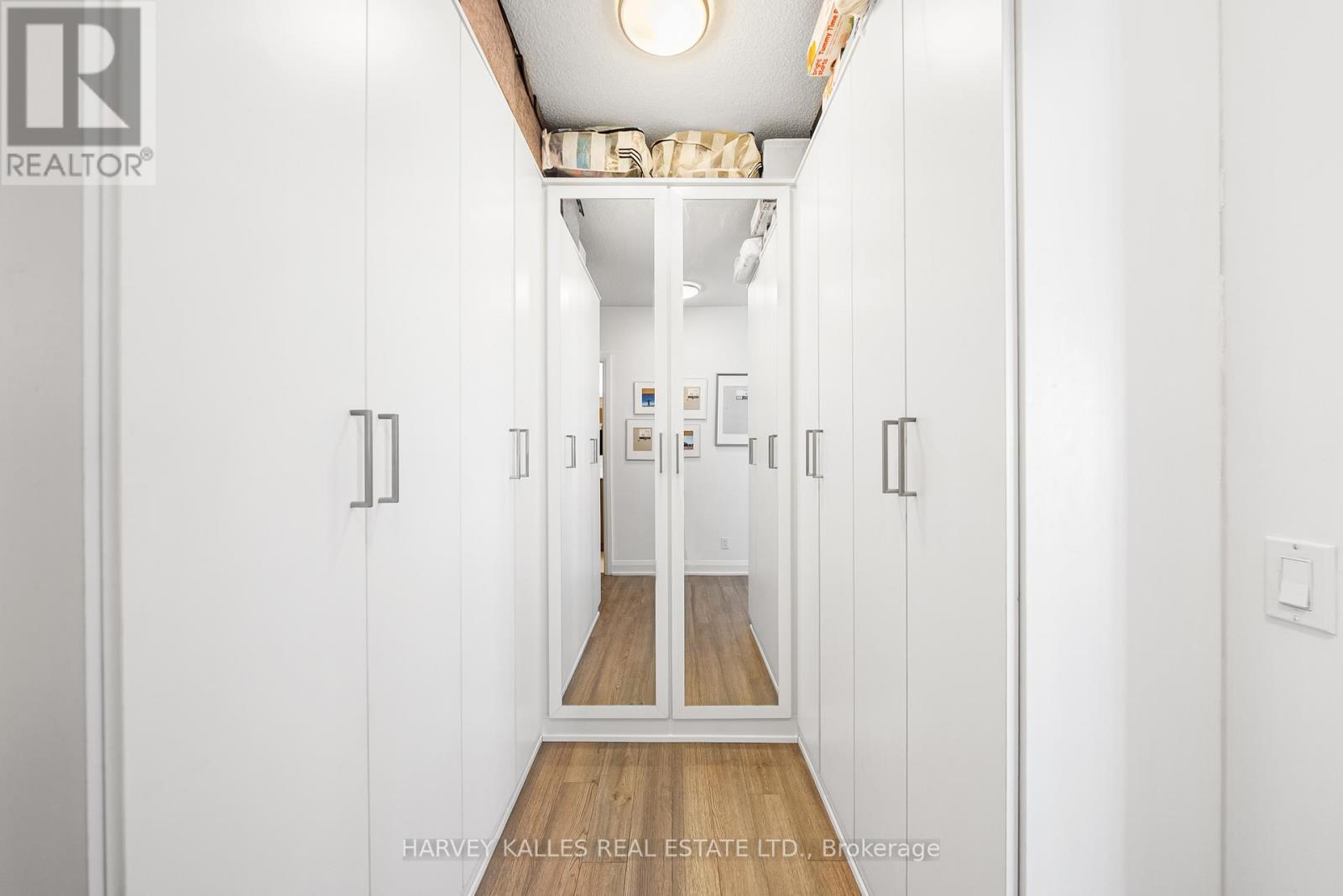 #2703 56 ANNIE CRAIG DRIVE - 15