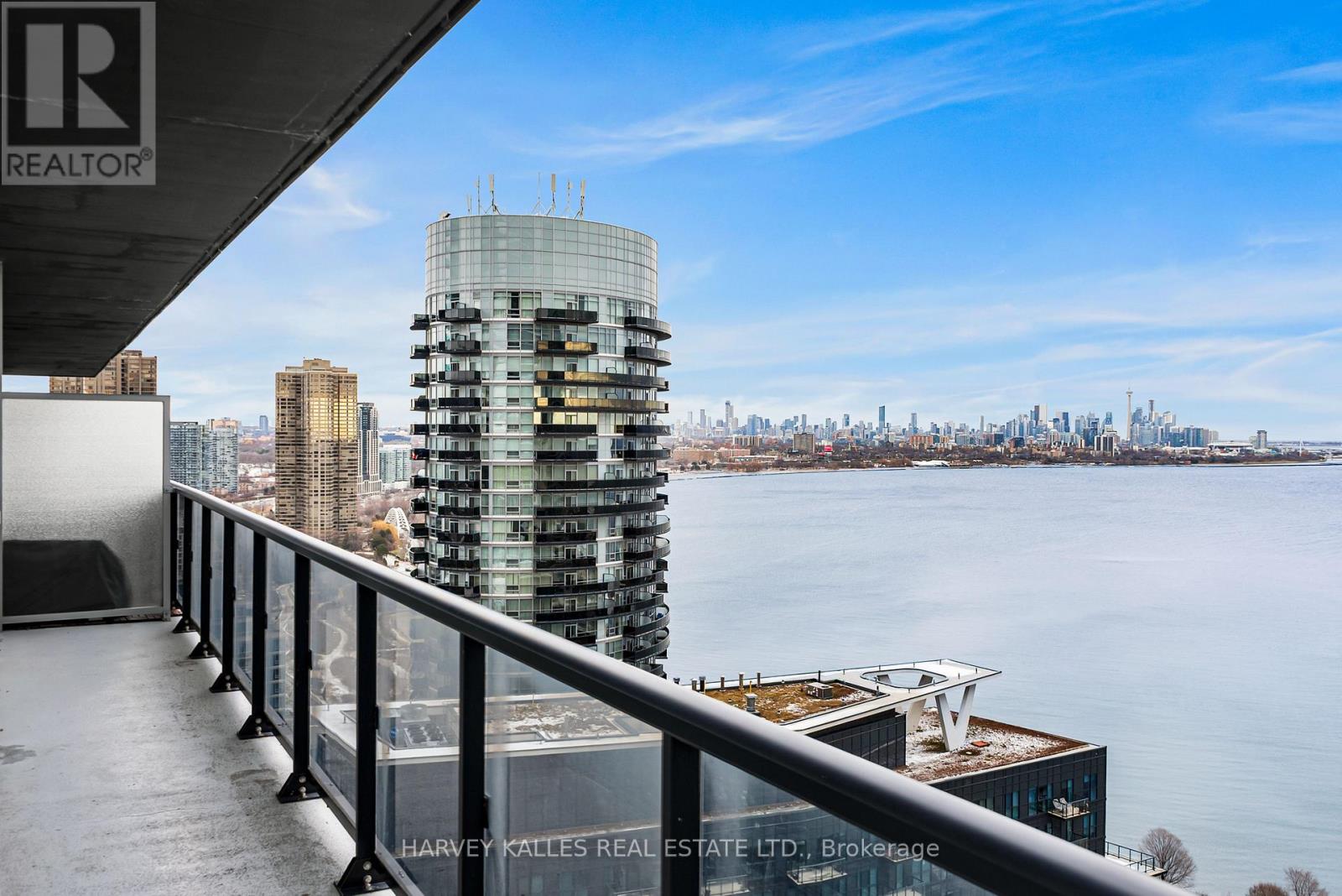 #2703 56 ANNIE CRAIG DRIVE - 35