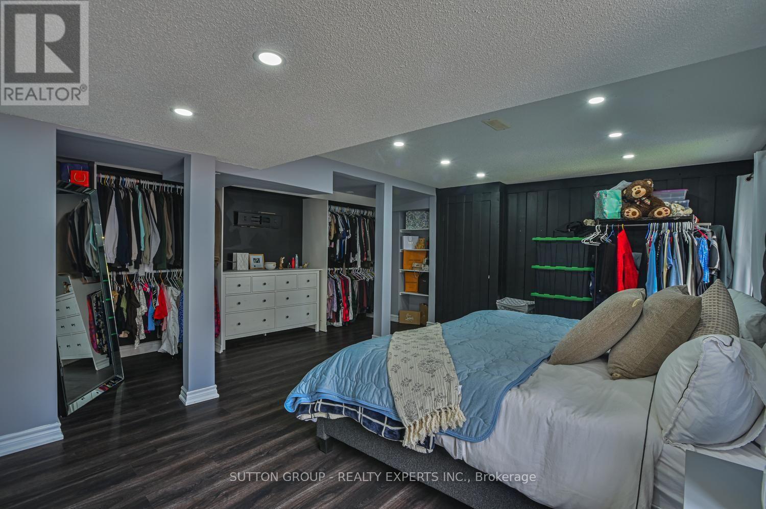 373 SUNNY MEADOW BOULEVARD - 38