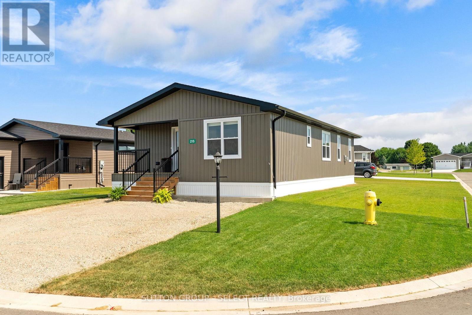 #LOT 8 215 CAROLYNN WAY - 30