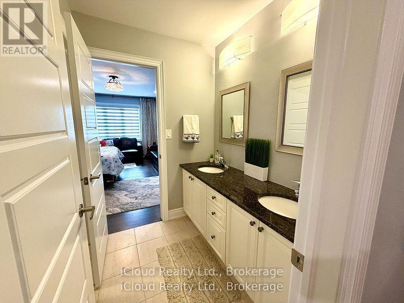56 ESTHER CRESCENT - Image 43