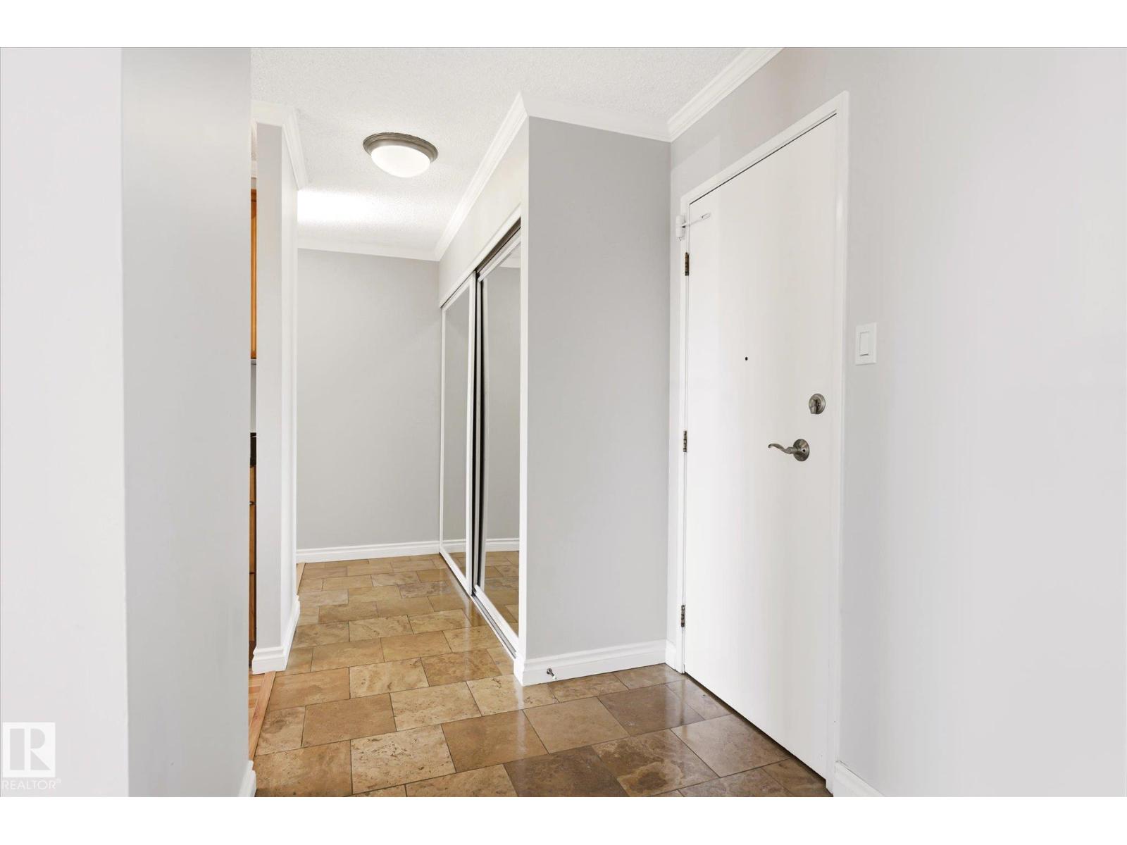 #704 9725 106 ST NW NW - 18