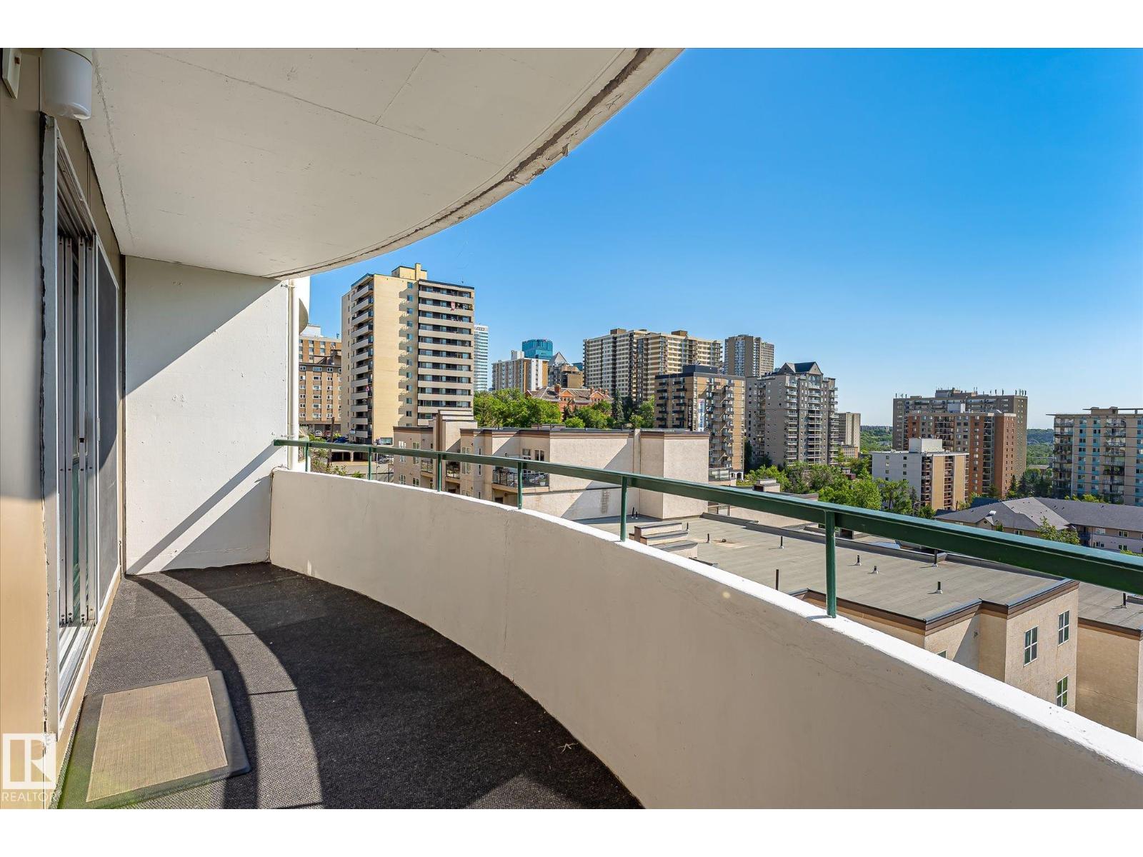 #704 9725 106 ST NW NW - 29
