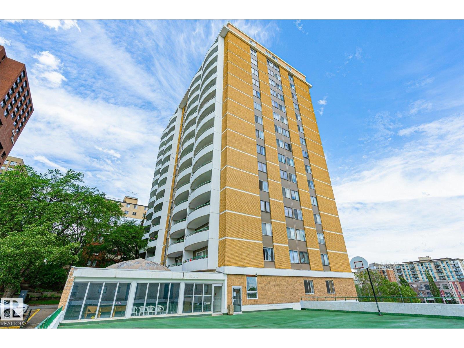 #704 9725 106 ST NW NW - 31