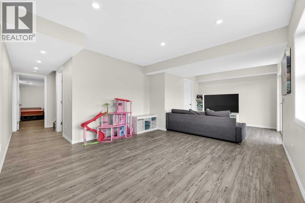 293 Windrow Crescent SW - 29