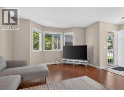 118 Royal Birch Villas NW - photo 3
