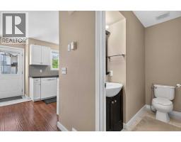 118 Royal Birch Villas NW - photo 12
