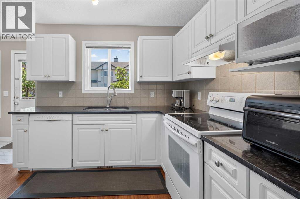 118 Royal Birch Villas NW - 10