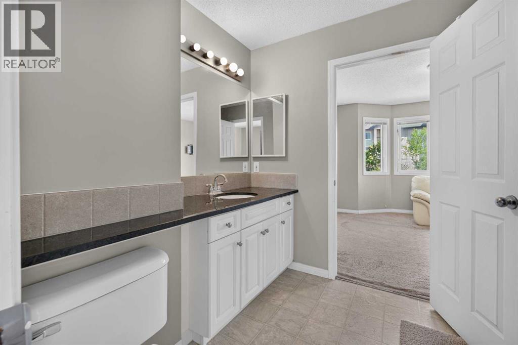118 Royal Birch Villas NW - 14