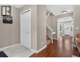118 Royal Birch Villas NW - photo 2