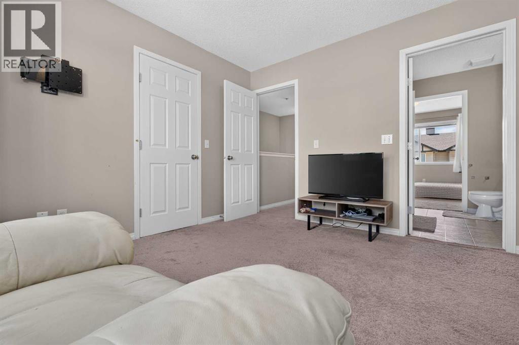 118 Royal Birch Villas NW - 27