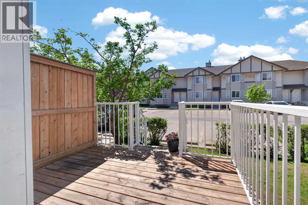 118 Royal Birch Villas NW - 32