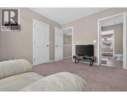 118 Royal Birch Villas NW - photo 27
