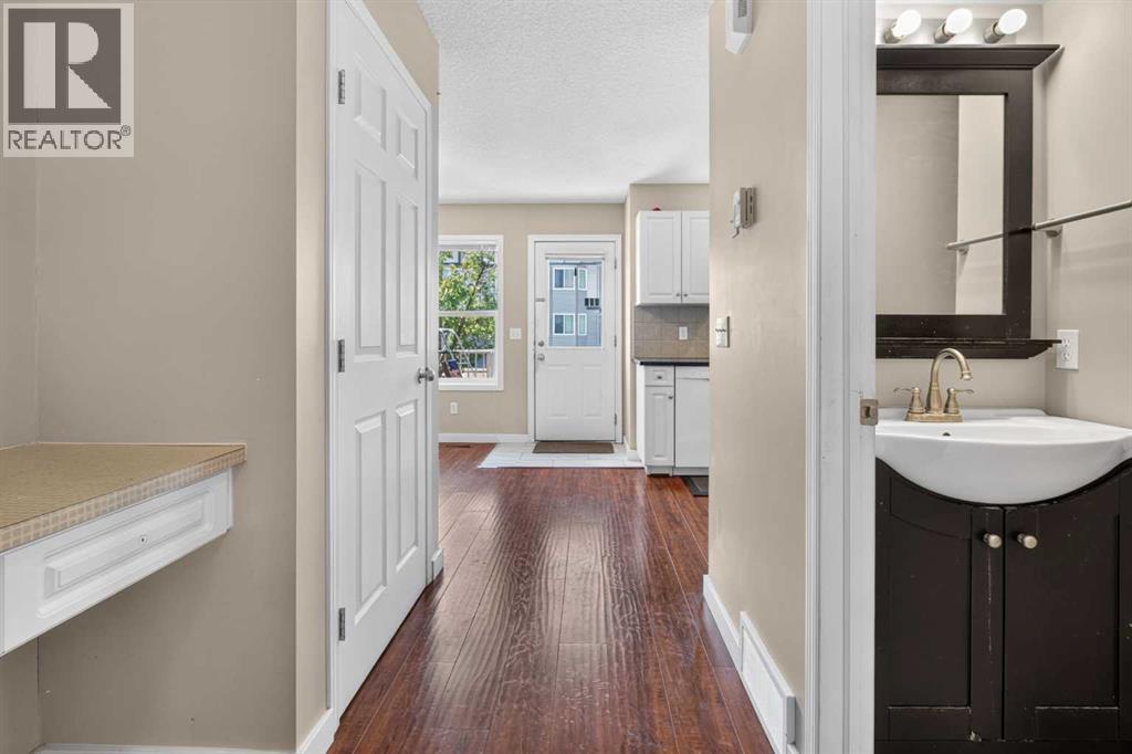 118 Royal Birch Villas NW - 13
