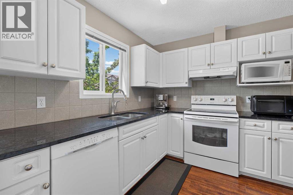 118 Royal Birch Villas NW - 8