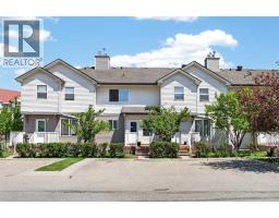 118 Royal Birch Villas NW - photo 1