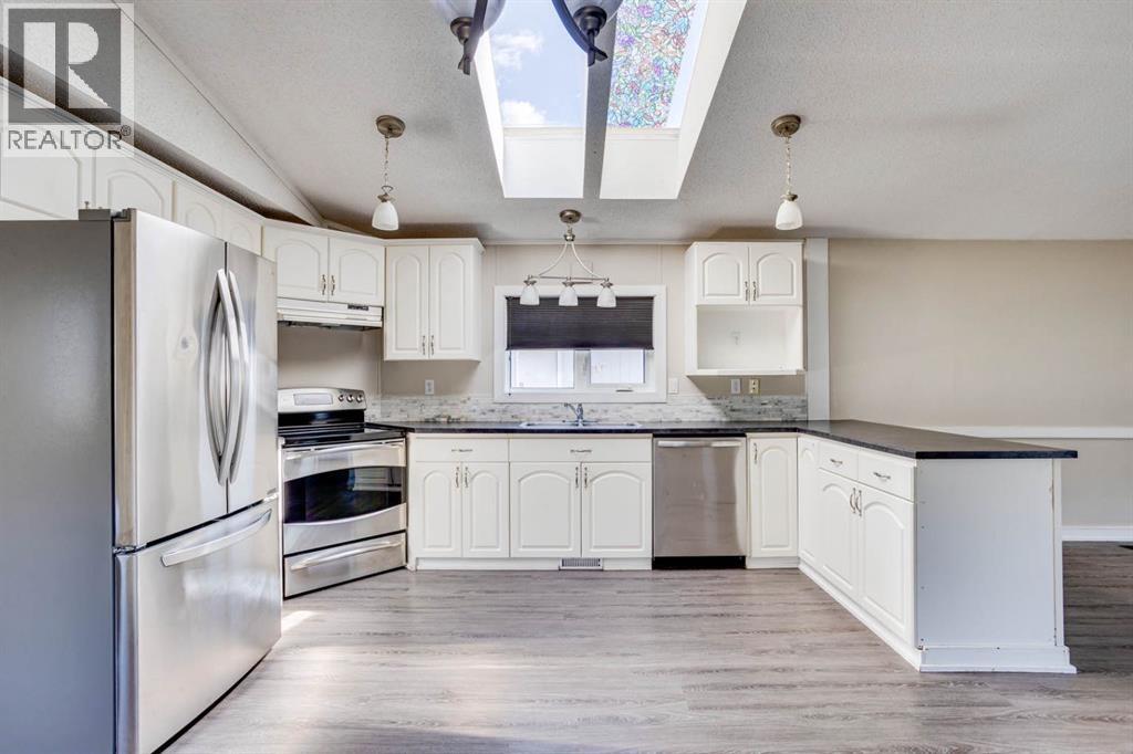 132 Gregoire Crescent - 10