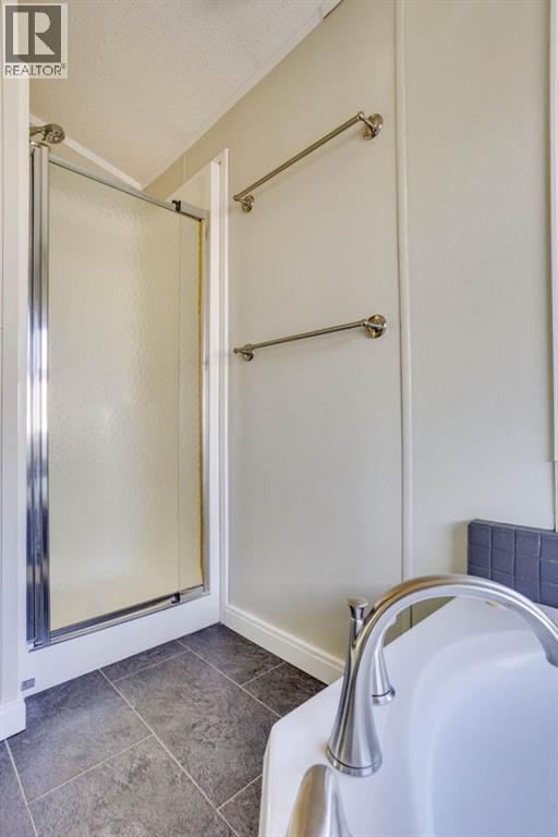 132 Gregoire Crescent - 23