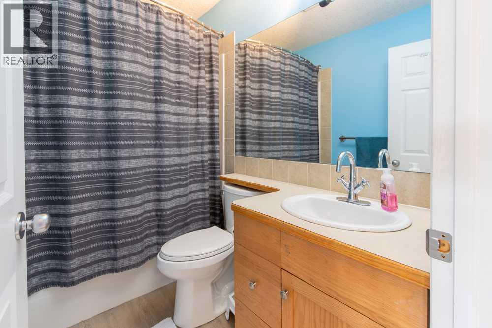 48 Blackfoot Court W - 14