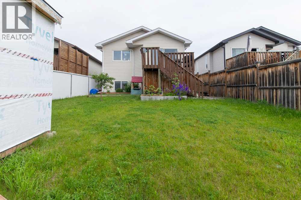 48 Blackfoot Court W - 34