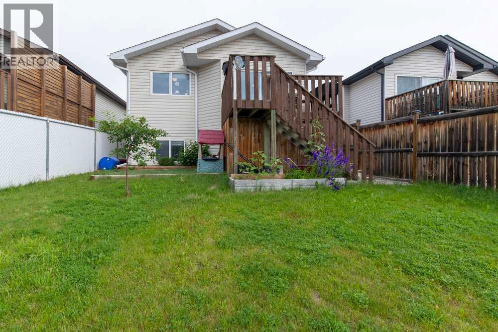 48 Blackfoot Court W - 36