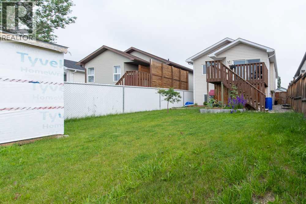 48 Blackfoot Court W - 35
