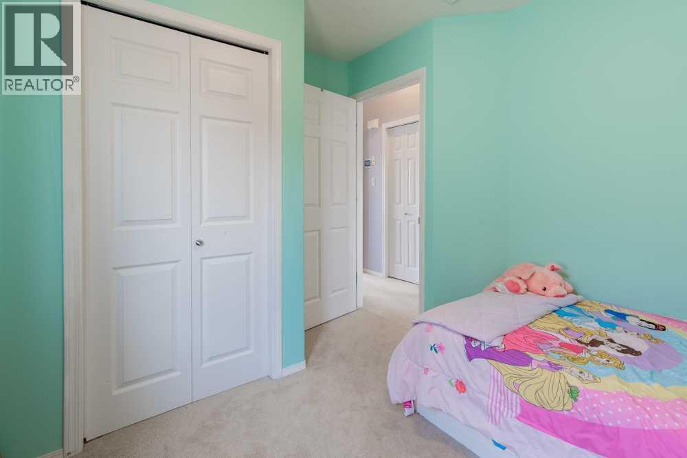 48 Blackfoot Court W - 15