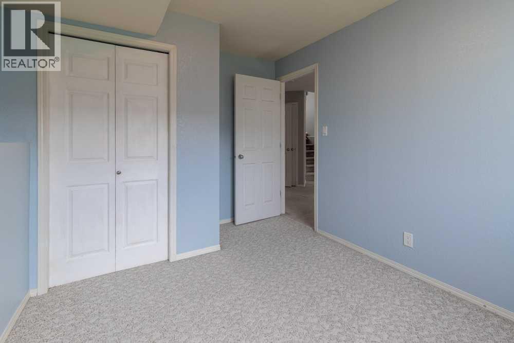 48 Blackfoot Court W - 22