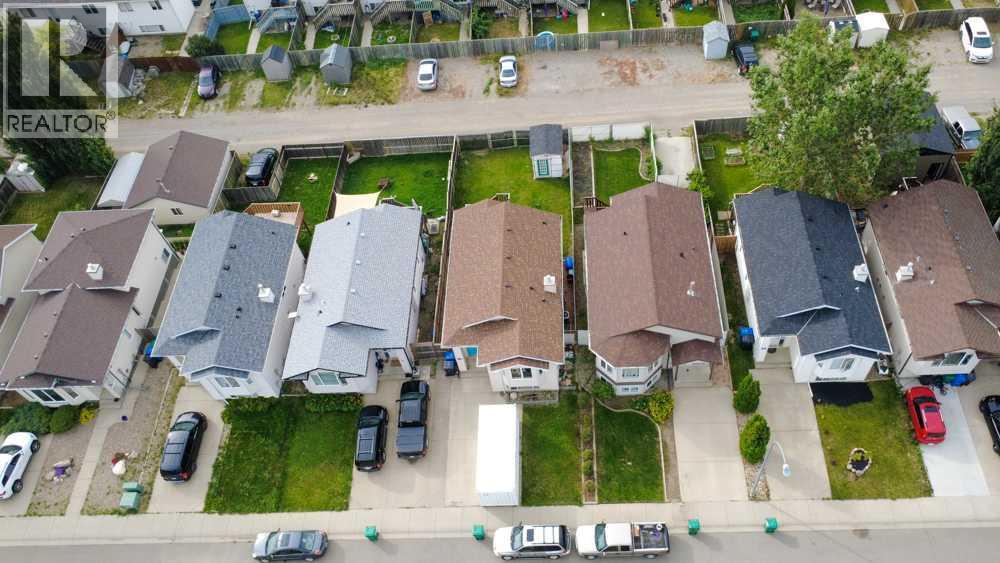 48 Blackfoot Court W - 38