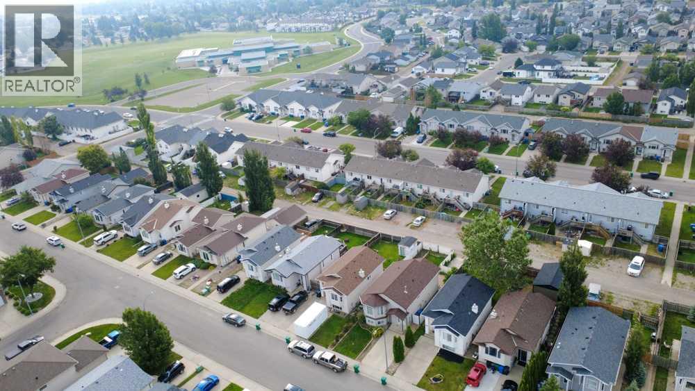48 Blackfoot Court W - 40